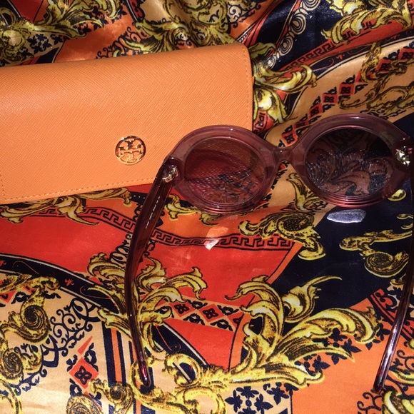 🕶 😎 Tory Burch Sunglasses !!!! 💥 💥🌹 - Picture 7 of 7